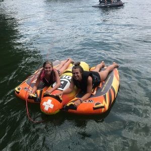 Meet your Posher, Caroline